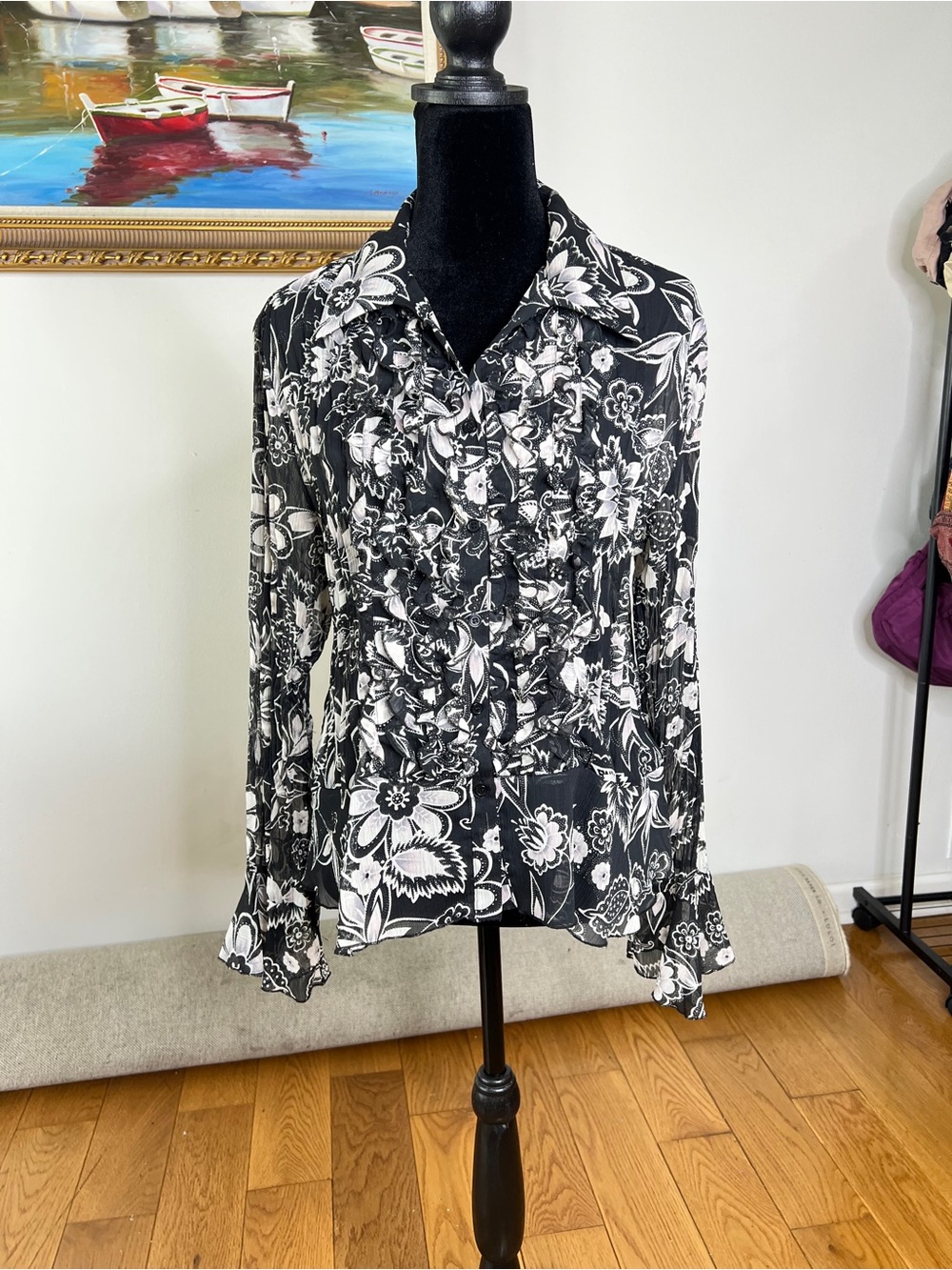 Black & White Floral Ruffle-Front Women's Blouse